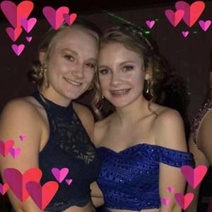 Meet your Posher, Alexia